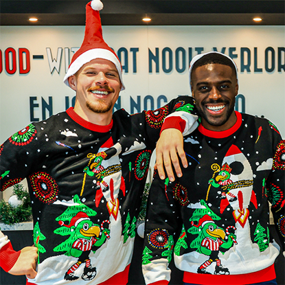 Afbeeldingen van KERSTTRUI VUURWERK